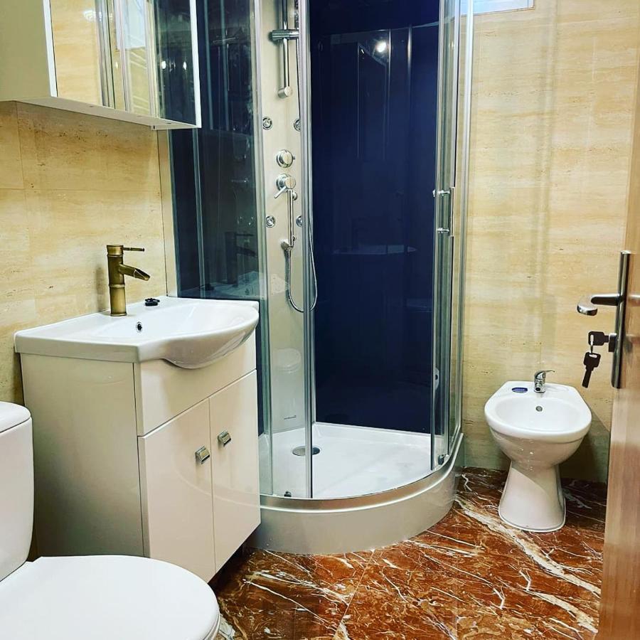 La Bunici Apartment Бая Маре Екстериор снимка